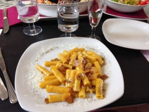 Rigatoni Carbonera with free prosecco