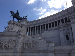 Monument to Vittorio Emanuele (or as the Italians refer to it, the "wedding cake")